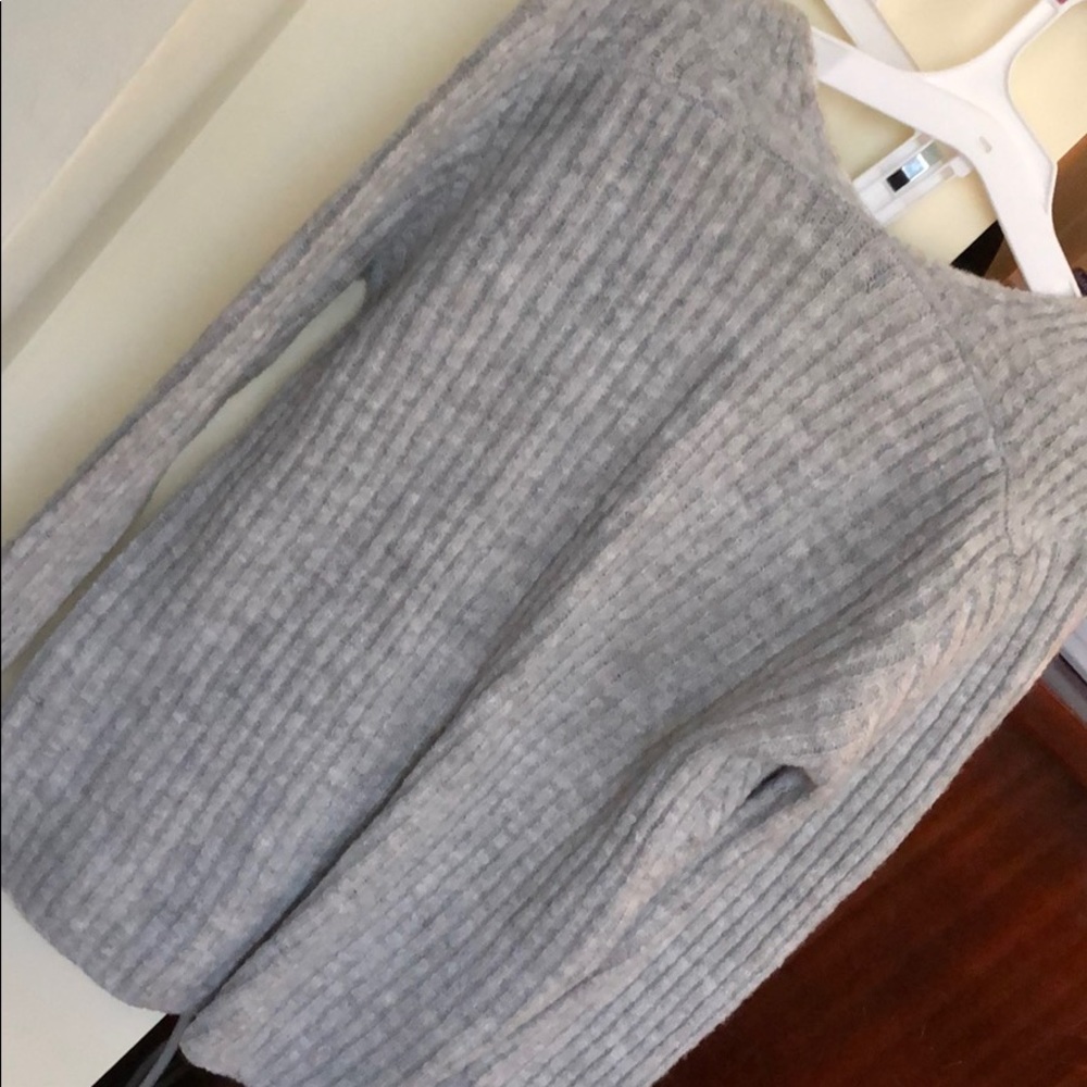 Sweater - Picture 3 of 3